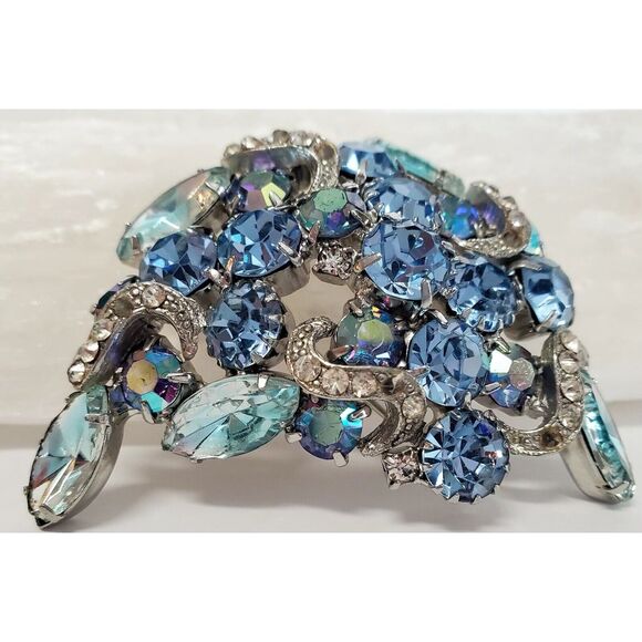 VTG Aurora Borealis Brooch Pin Powder Blue Rhinestones & Crystals Glowing Silver - Picture 2 of 16